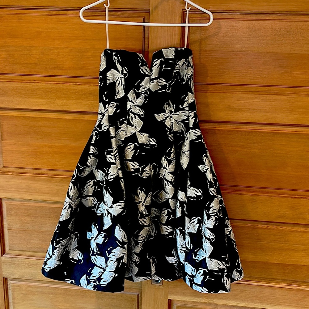 Halston Heritage strapless party dress size 4